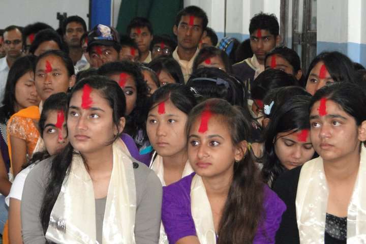 Everest English B. Secondary School
