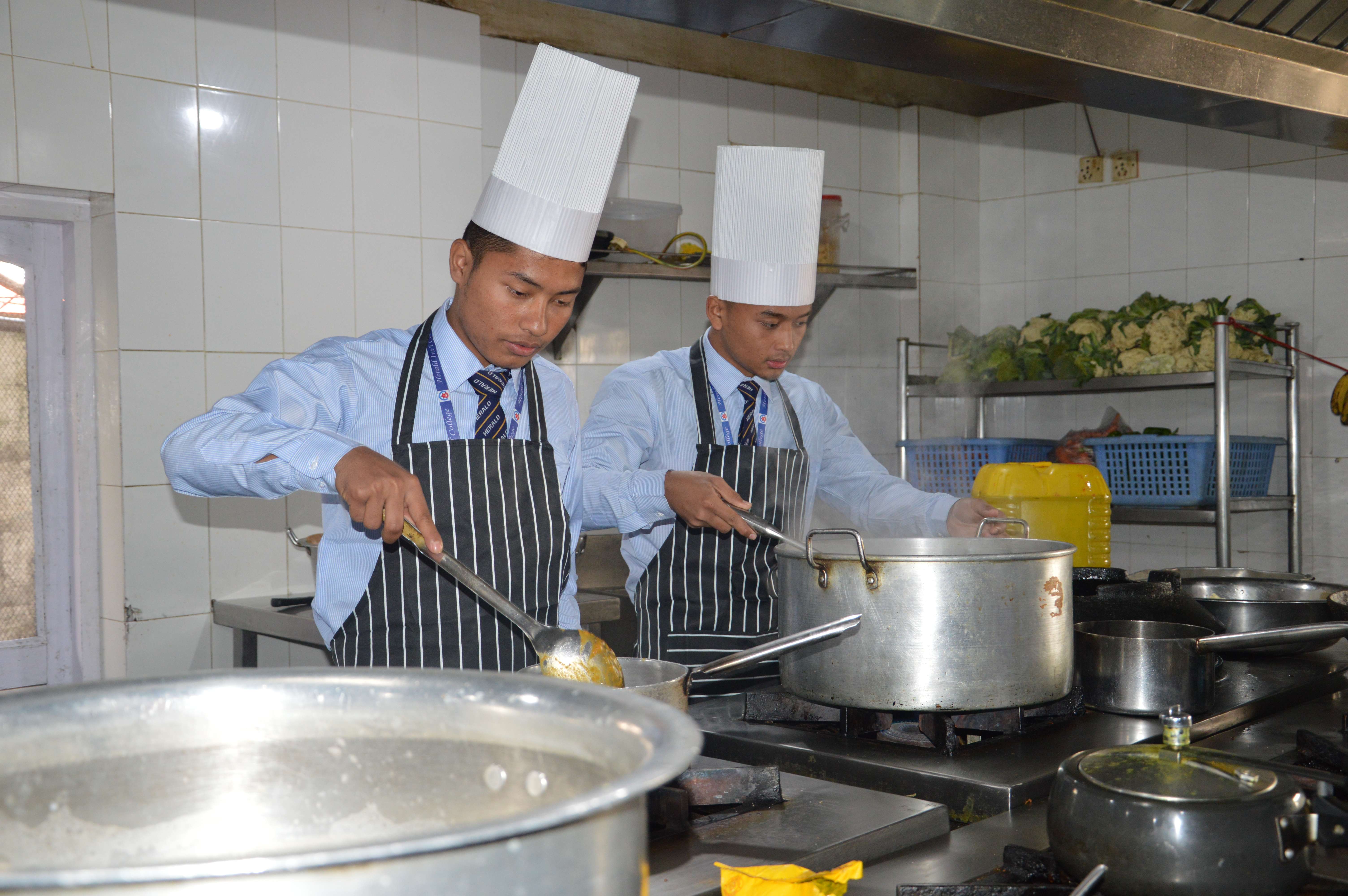 Herald International College