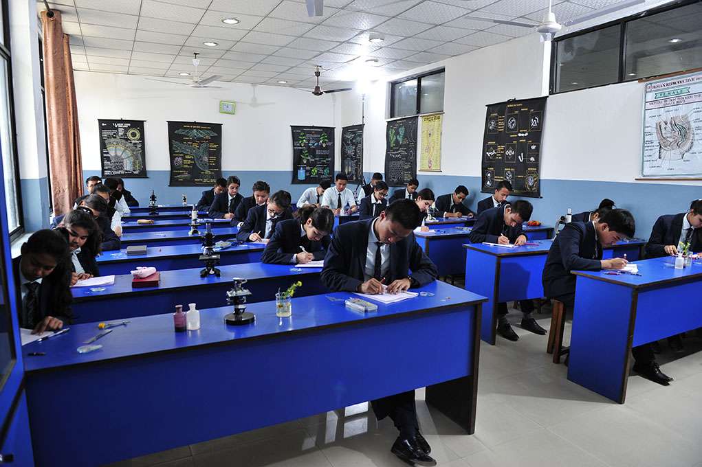 KIST College & SS