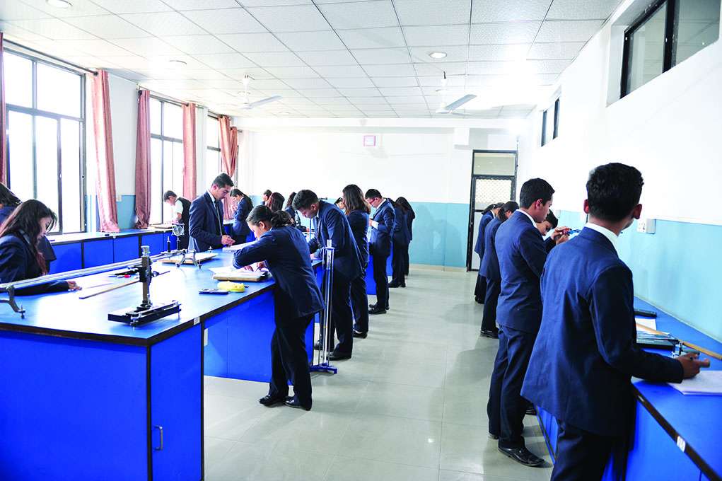 KIST College & SS